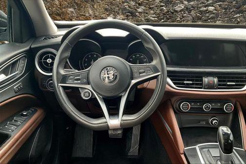 2018 Alfa Romeo Stelvio Base