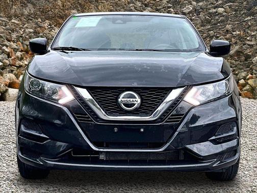 Magnetic Black Pearl 2021 Nissan Rogue Sport S