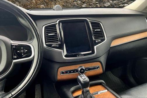 2018 Volvo XC90 T6 Inscription