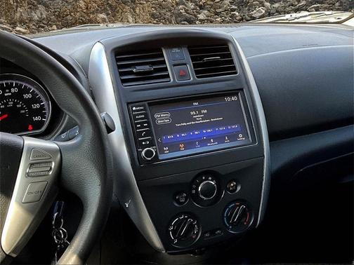 2018 Nissan Versa 1.6 SV