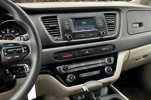 2018 Kia Sedona LX