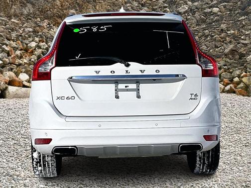 2016 Volvo XC60 T6 Drive-E