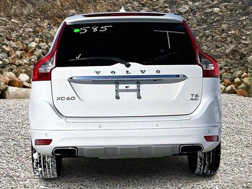 2016 Volvo XC60 T6 Drive-E