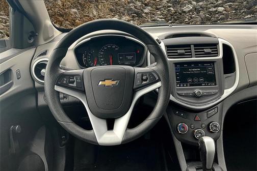 2019 Chevrolet Sonic LT