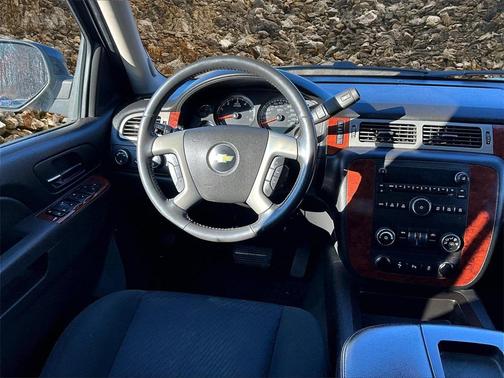 2012 Chevrolet Suburban 1500 LS