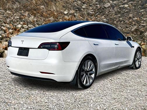 2020 Tesla Model 3 Standard Range