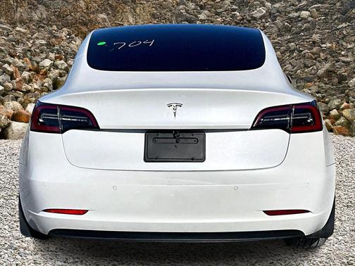 2020 Tesla Model 3 Standard Range