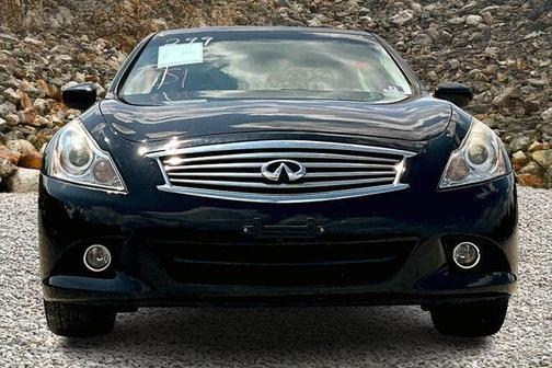 2015 INFINITI Q40 Base