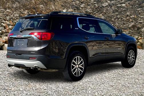 2018 GMC Acadia SLE-2