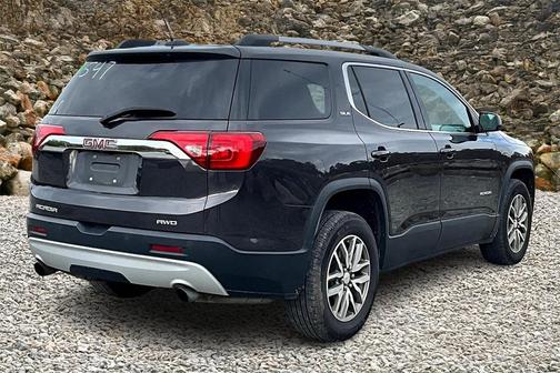 2018 GMC Acadia SLE-2