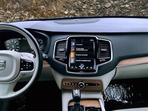 2019 Volvo XC90 T6 Inscription