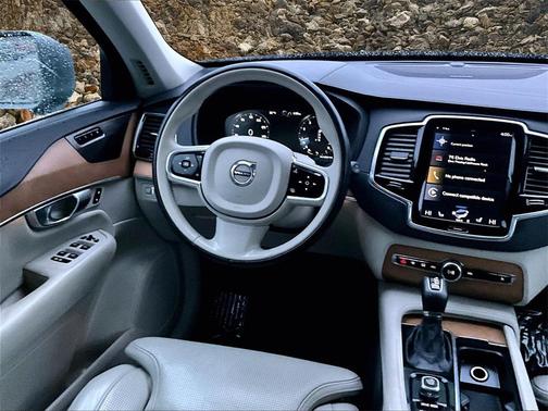 2019 Volvo XC90 T6 Inscription