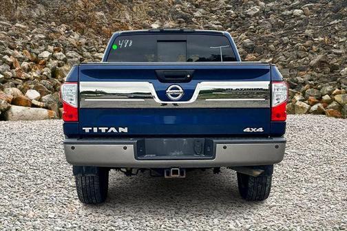 2017 Nissan Titan SV
