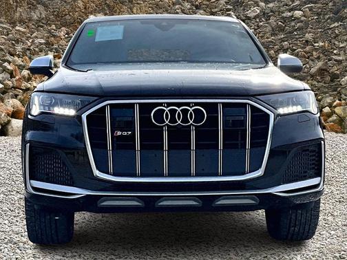 2022 Audi SQ7 4.0T Premium Plus