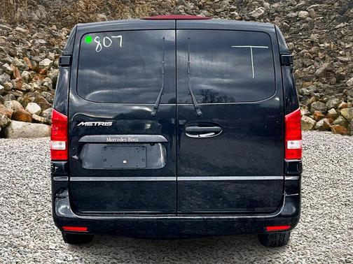 2018 Mercedes-Benz Metris Base