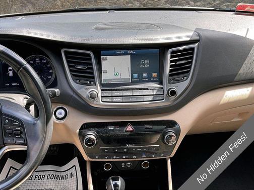 Dazzling White 2016 Hyundai TUCSON Limited