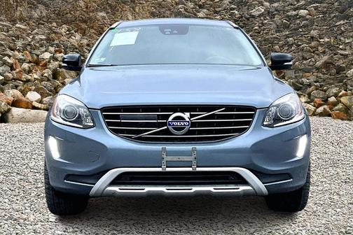 2017 Volvo XC60 T6 Dynamic