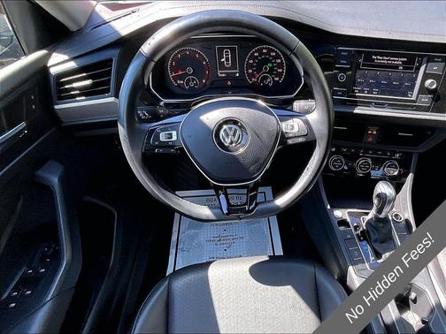 Jetta 2019 Volkswagen Jetta 1.4T R-Line