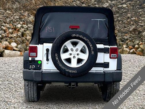 Bright White Clearcoat 2015 Jeep Wrangler Unlimited Sport