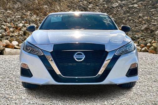 2021 Nissan Altima SR FWD