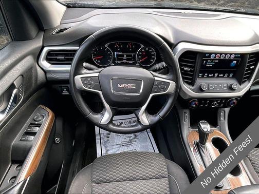 Black Cherry Metallic 2018 GMC Acadia SLE-2