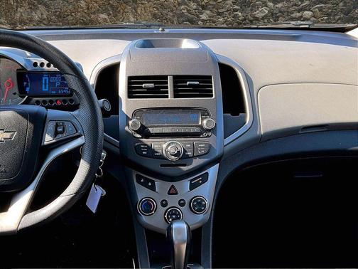 2012 Chevrolet Sonic 2LT