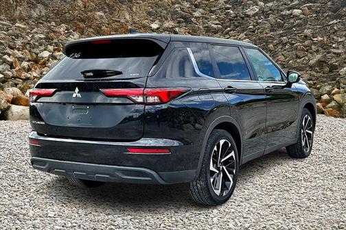 2022 Mitsubishi Outlander ES 2.5 S-AWC