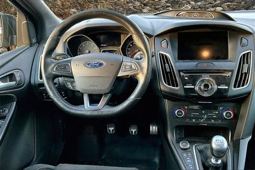 2017 Ford Focus RS Base