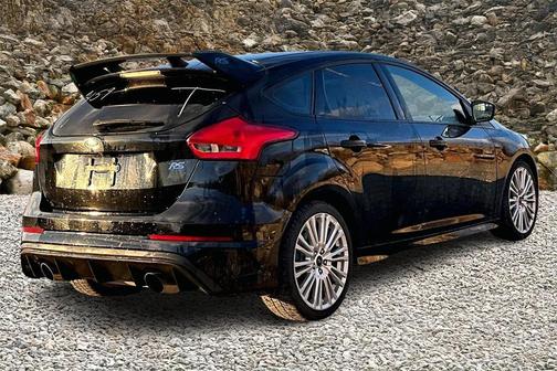 2017 Ford Focus RS Base