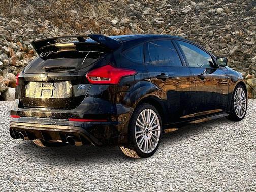 2017 Ford Focus RS Base