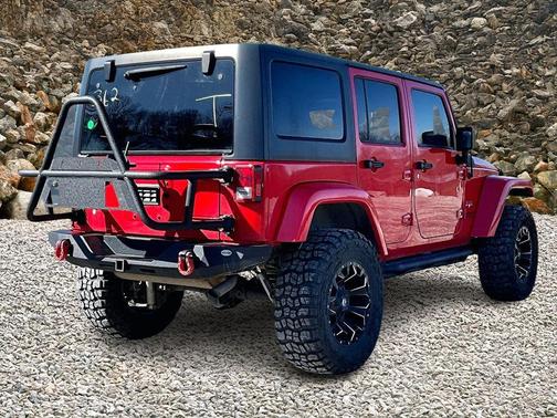 2016 Jeep Wrangler Unlimited Sahara