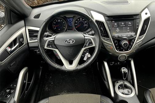 2016 Hyundai Veloster Base