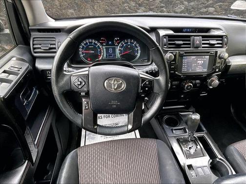 Classic Silver Metallic 2015 Toyota 4Runner Trail