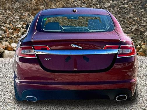 2011 Jaguar XF Premium