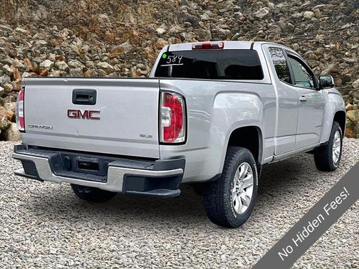 Silver 2018 GMC Canyon SLE