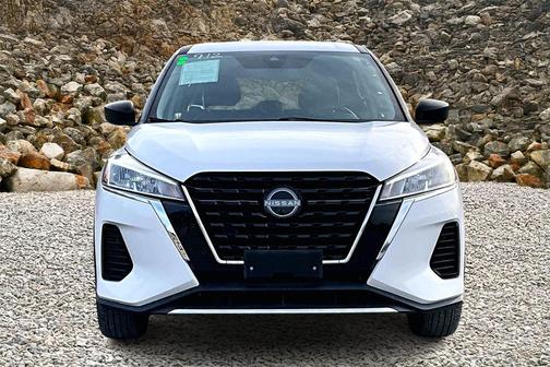 2022 Nissan Kicks S