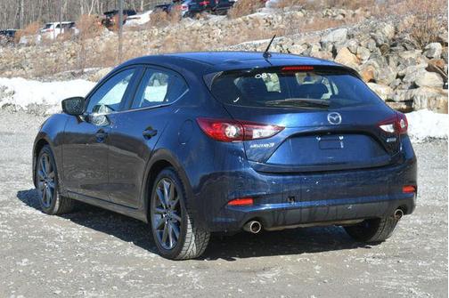 2018 Mazda Mazda3 Touring