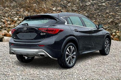 2019 INFINITI QX30 LUXE