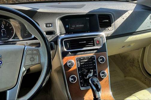 2016 Volvo S60 Inscription T5 Drive-E Premier