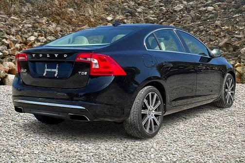 2016 Volvo S60 Inscription T5 Drive-E Premier