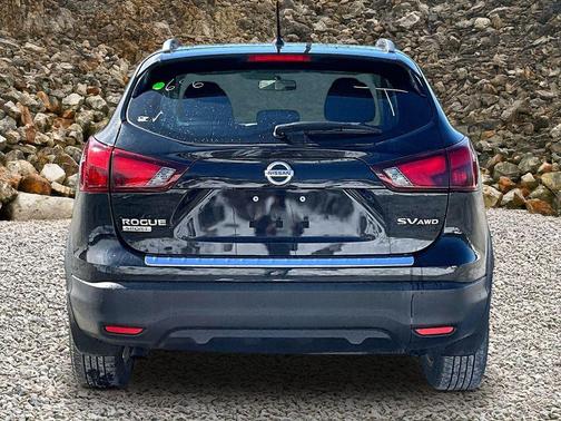2018 Nissan Rogue Sport SV