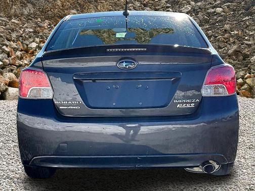 2013 Subaru Impreza 2.0i Premium