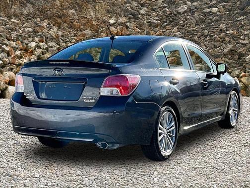 2013 Subaru Impreza 2.0i Premium