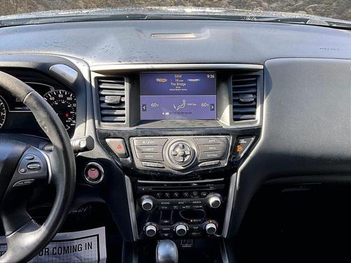 Gun Metallic 2020 Nissan Pathfinder SV 4WD