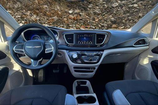 2019 Chrysler Pacifica L