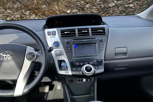 2014 Toyota Prius v Two