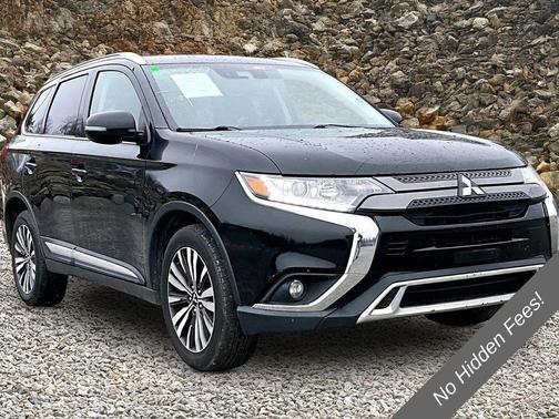 Black 2020 Mitsubishi Outlander ES
