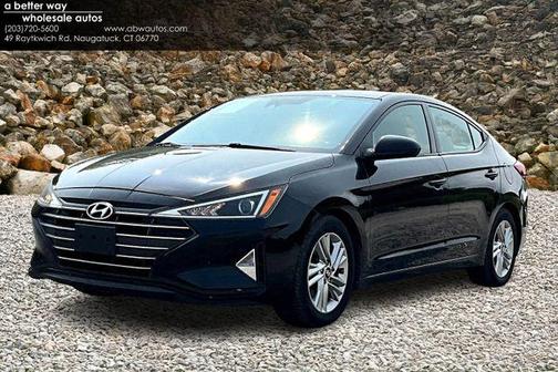 2019 Hyundai ELANTRA SEL