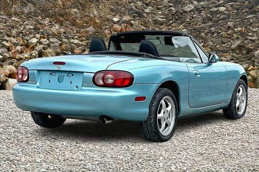 2002 Mazda MX-5 Miata Cloth