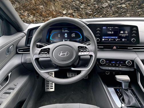 2025 Hyundai ELANTRA Sport